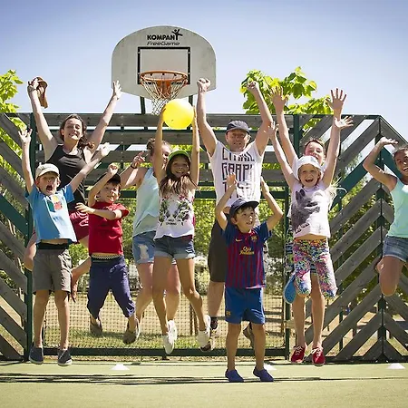 Camping La Linotte Campsite 4*