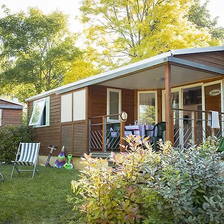 Camping La Linotte Campsite Le Bugue